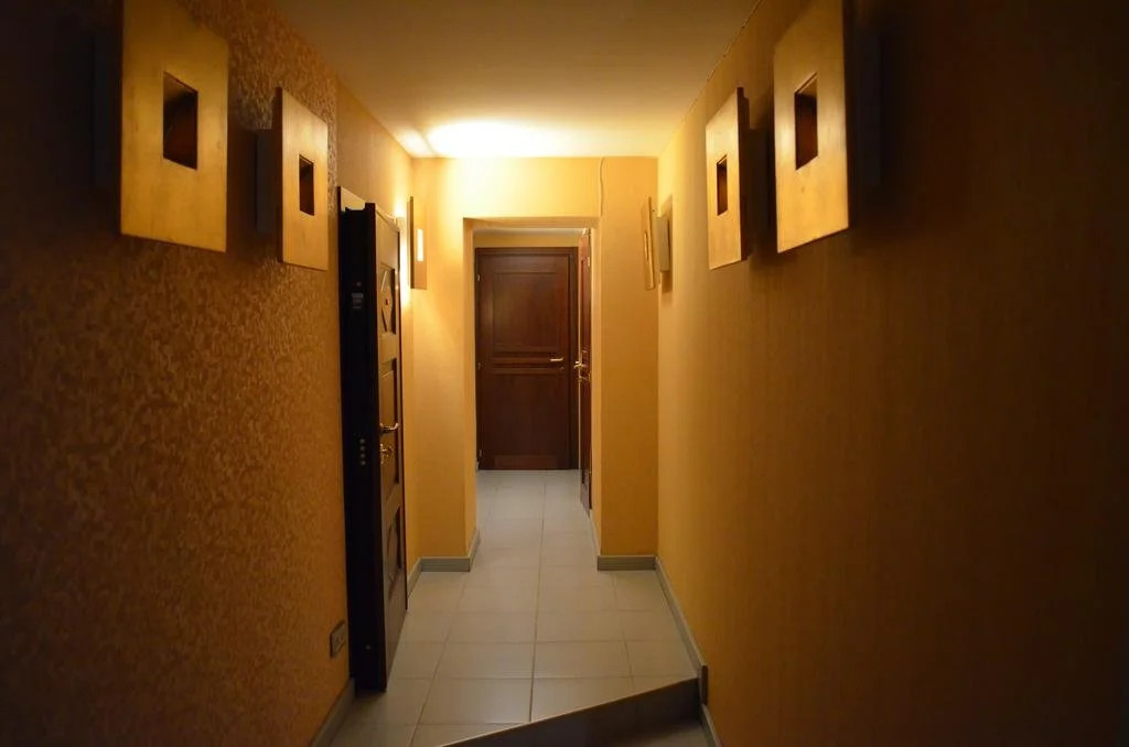 Hostel Holiday Host