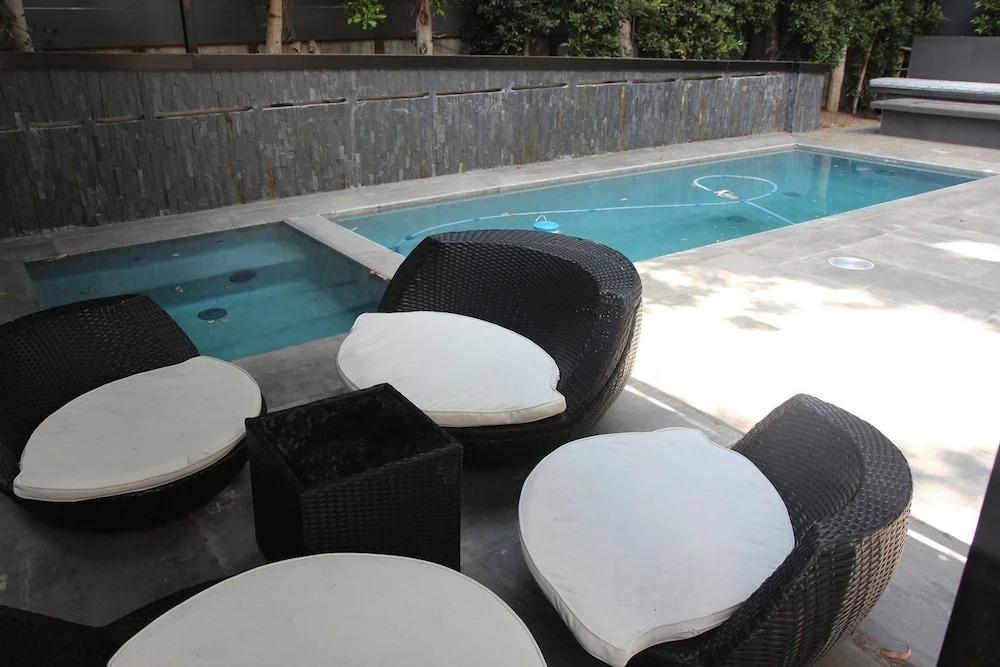 New Beverly Hills Modern Home Luxury Estate