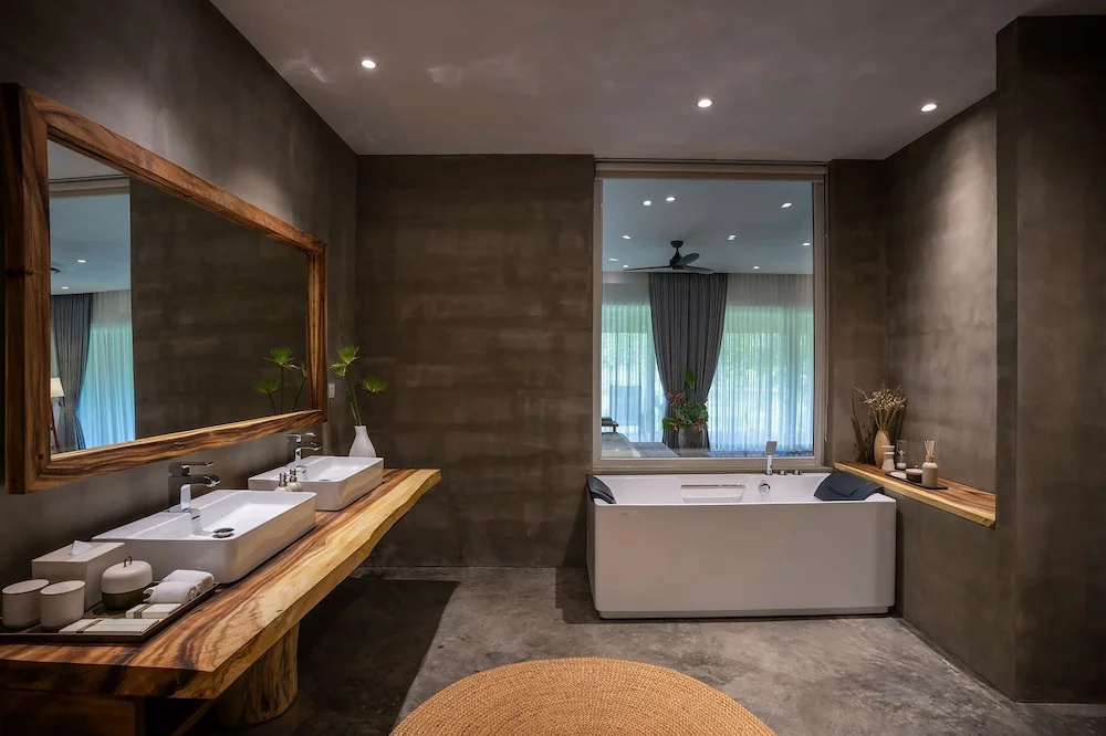 Farmhouse Resort & Spa