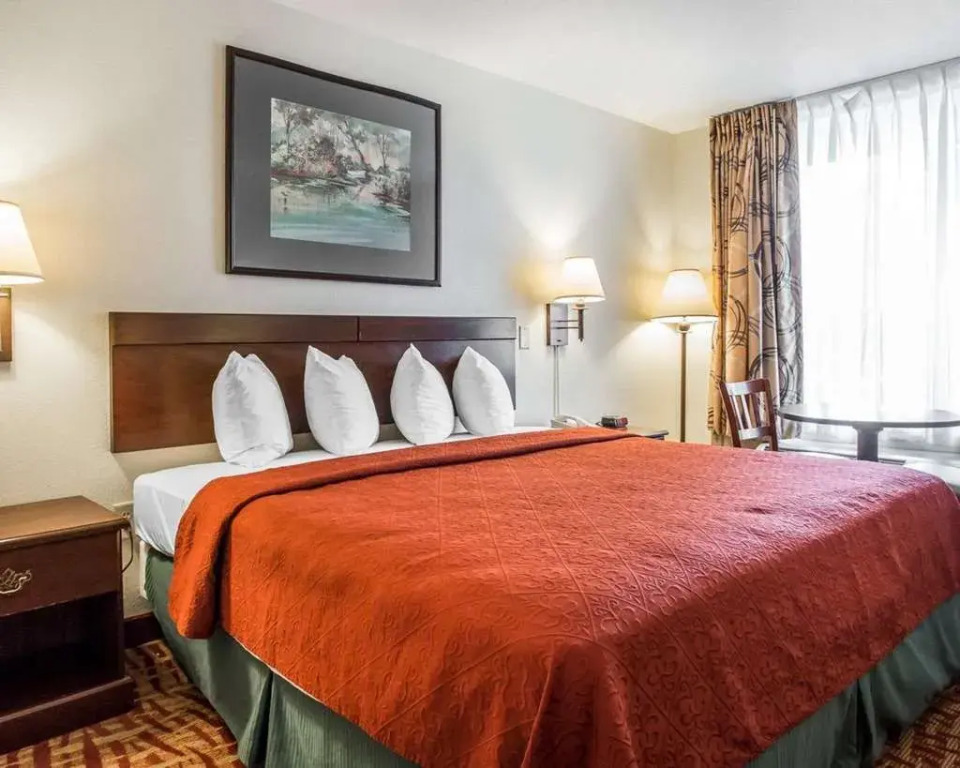 Quality Inn At Town Center