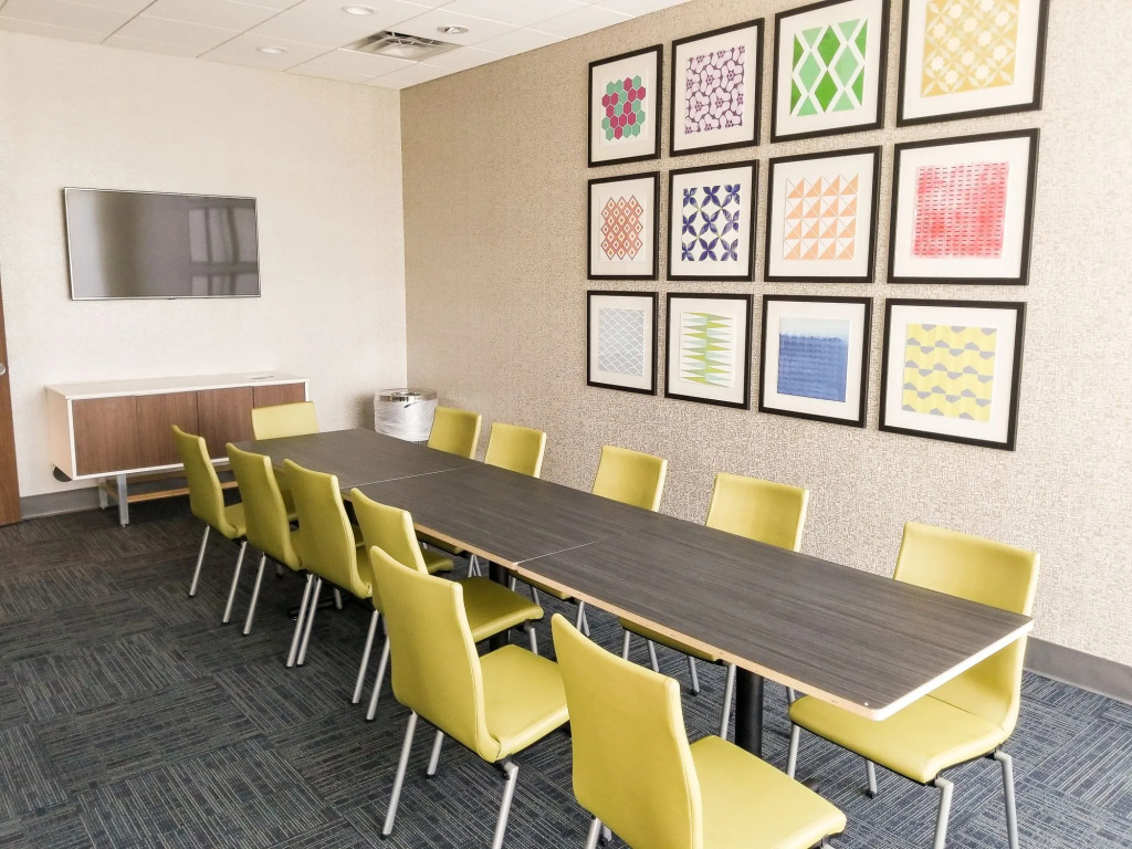 Holiday Inn Express & Suites - Charlotte NE - University Area by IHG