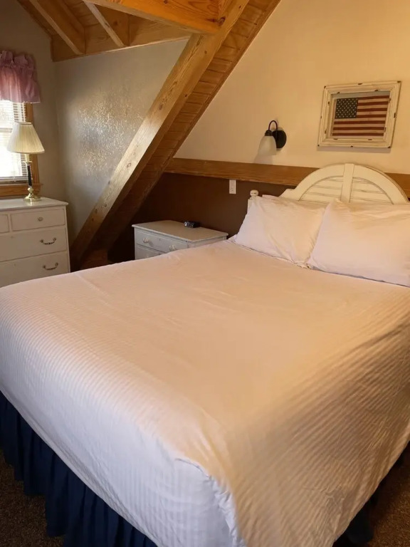 Crown Lake Resort