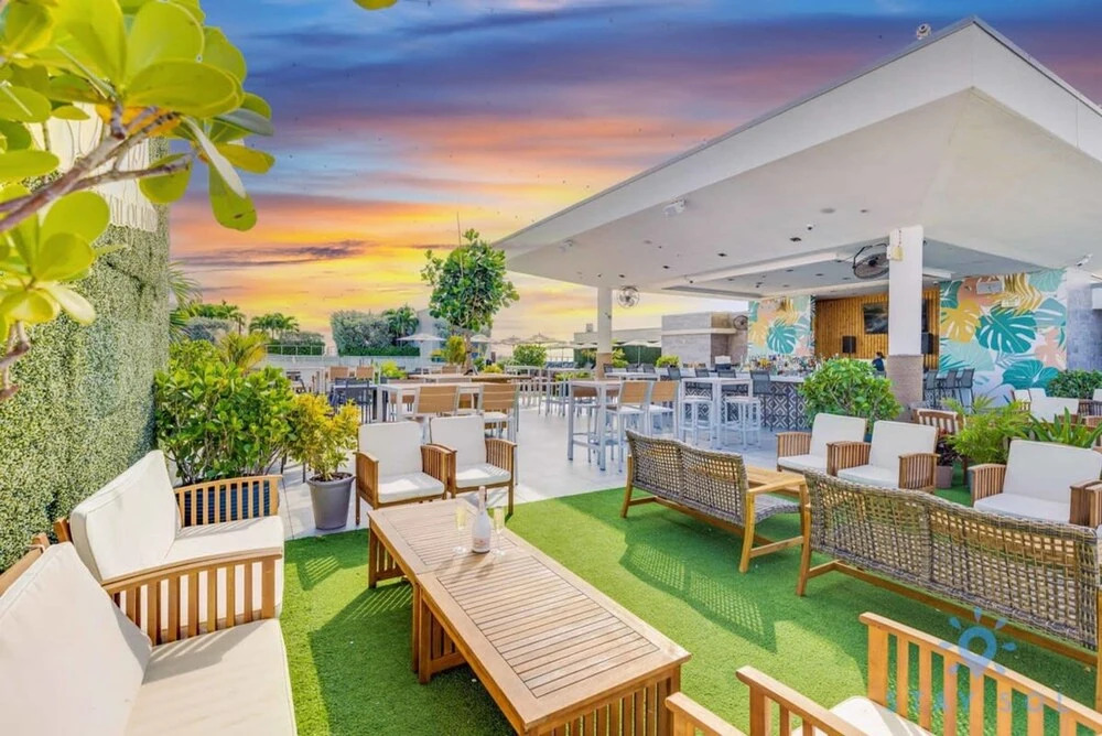 Hollywood Bliss Studio Balcony Beach View