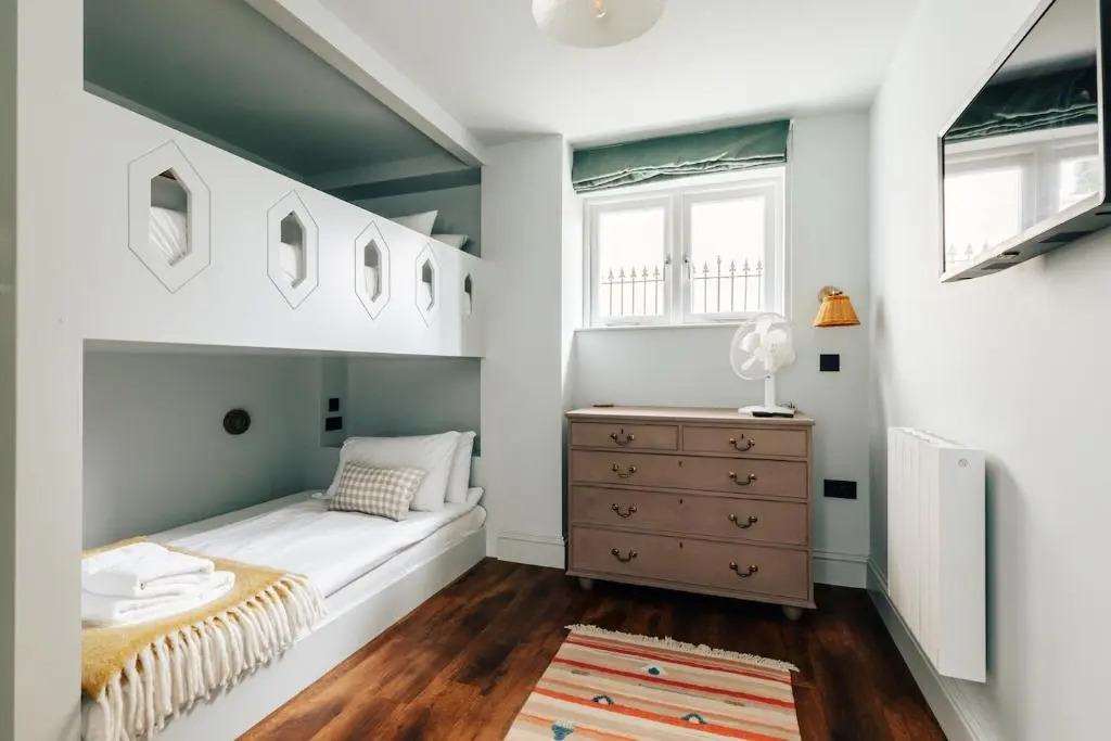 Redland Suites - Apartment 1