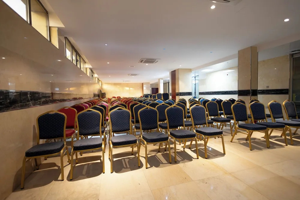 BON Hotel Pearl Jabi Lake
