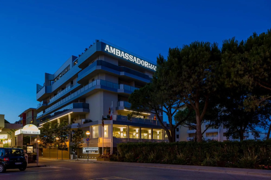 Hotel Ambassador