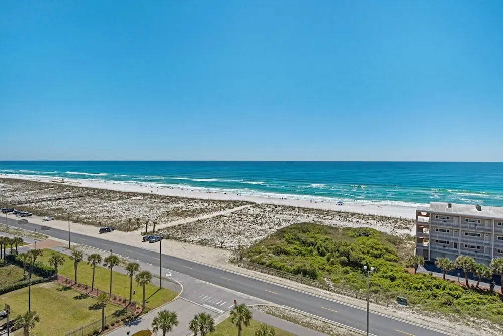 Emerald Dolphin unit 930 - Three Bedroom Condo