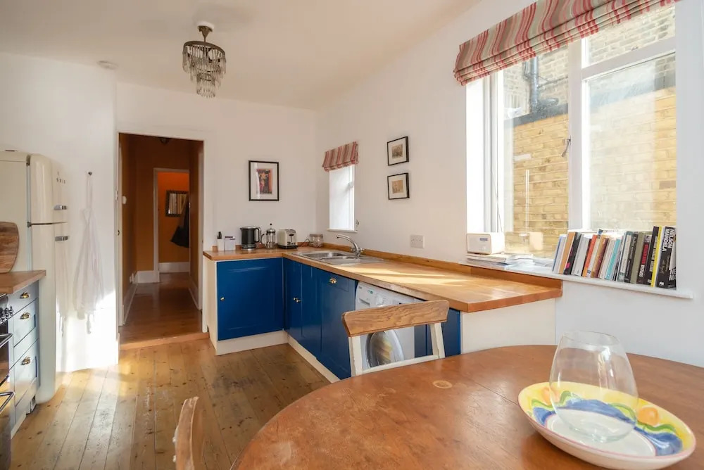 Cosy 1 Bedroom Flat With Garden in Lovely Chiswick