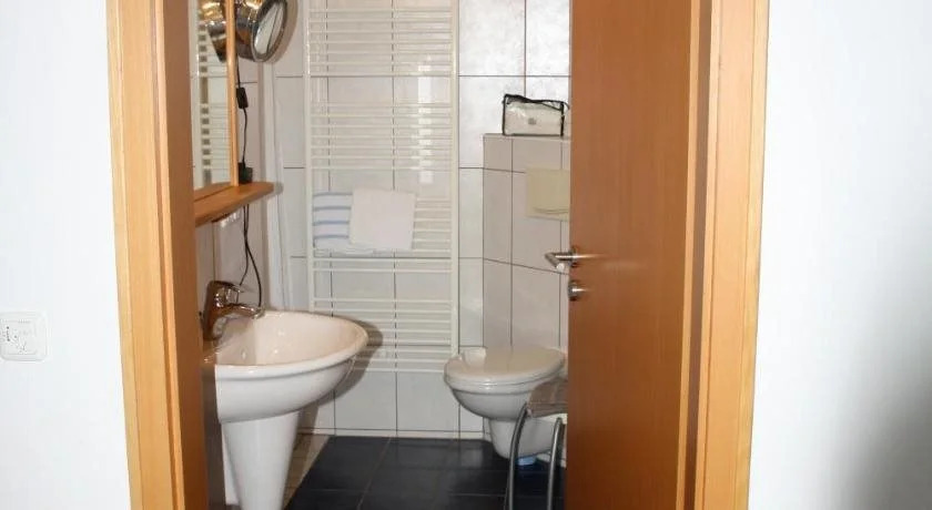 Urlaubspension Hohes Rott und Apartmenthaus