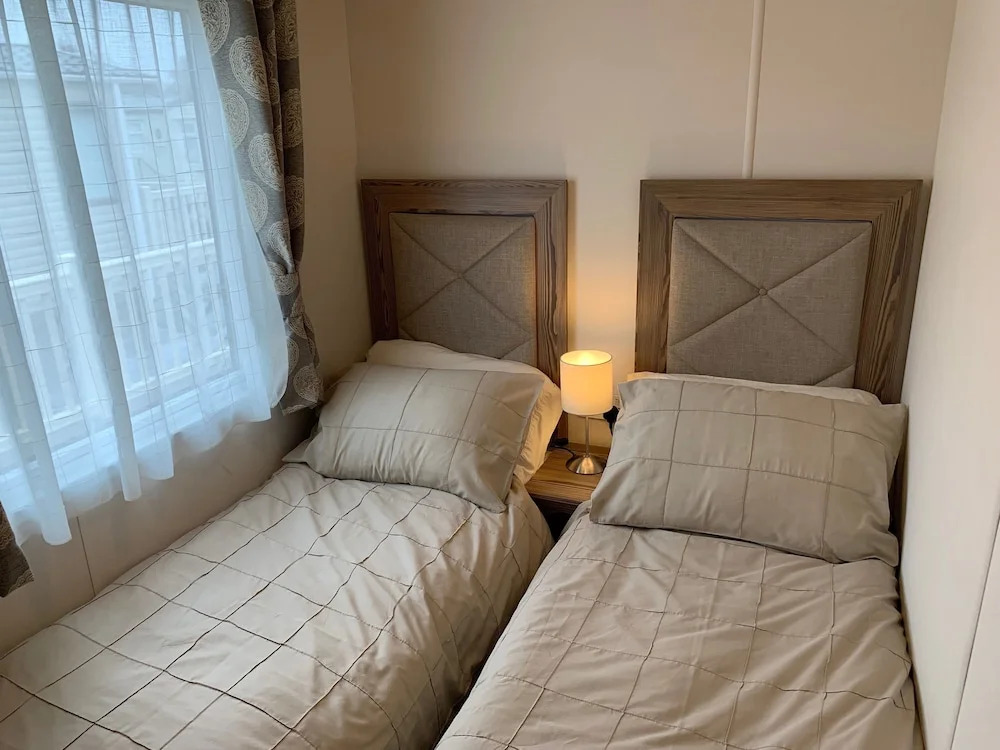 Beautiful 2-bed Caravan in Stratford-upon-avon
