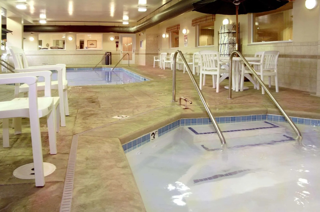Country Inn & Suites by Radisson, Indianapolis Airport South, IN