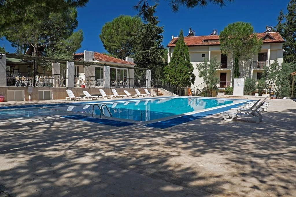 Petit Garden Hotel