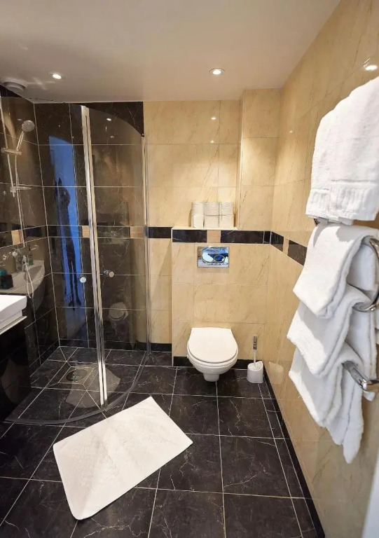 Staylong Hotel