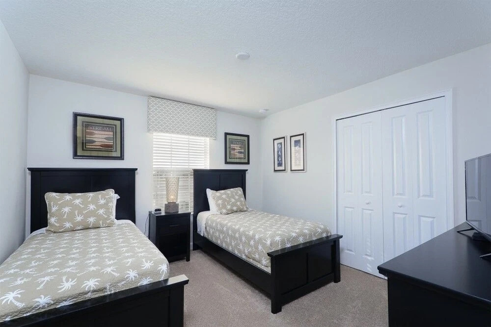 5 s Town at Storey Lake 66292 5 Br townhouse by RedAwning
