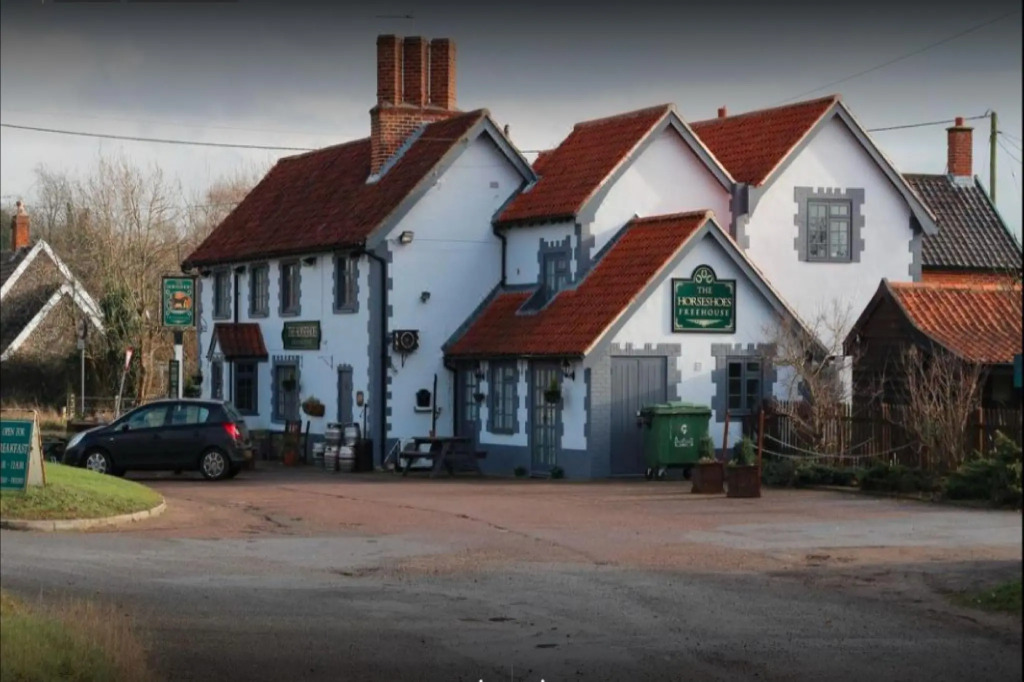 The BILLINGFORD HORSESHOES