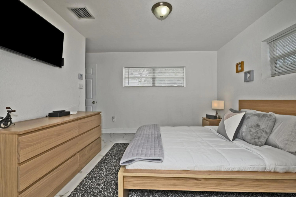 Relax and enjoy Fort Lauderdale beach!