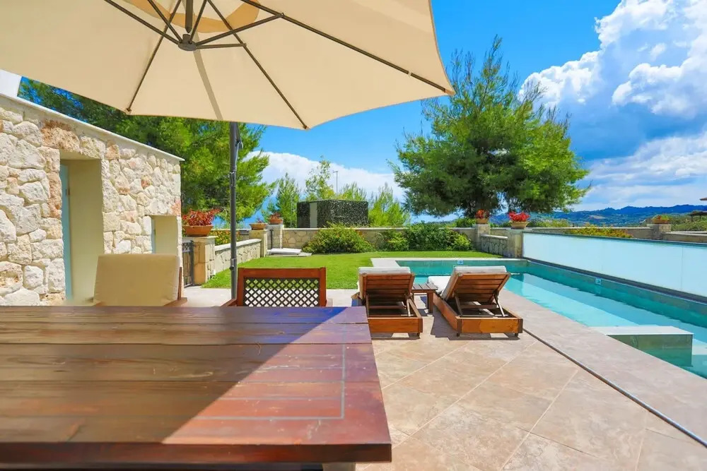 Sunny Villa Hanioti
