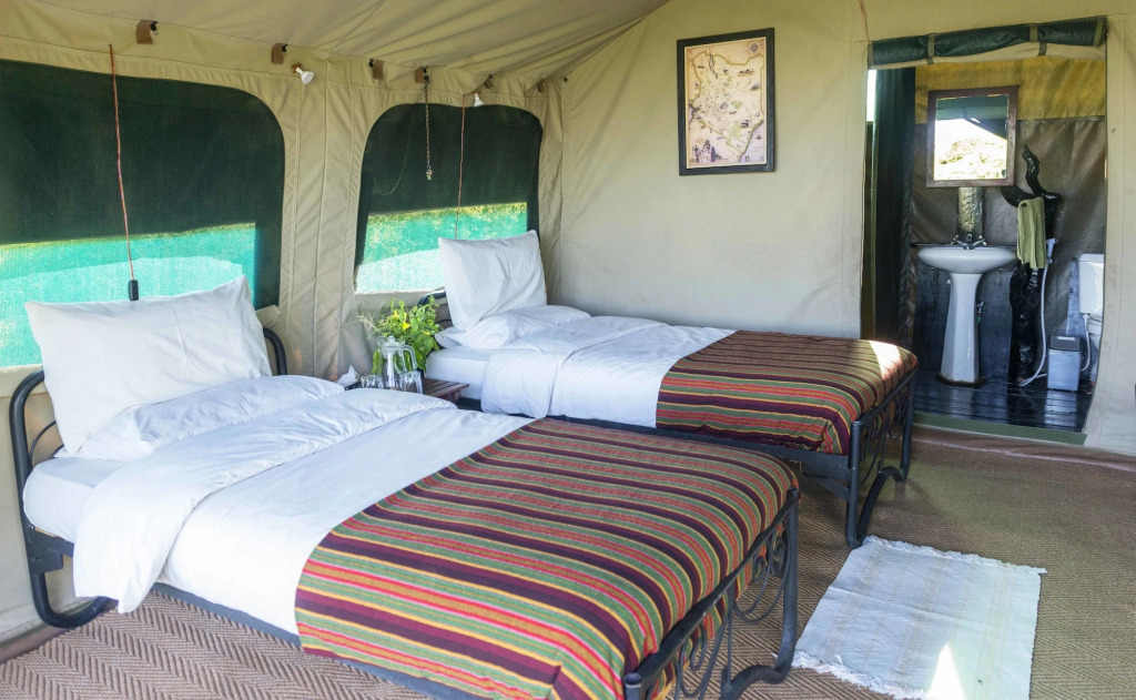 Julias River Camp
