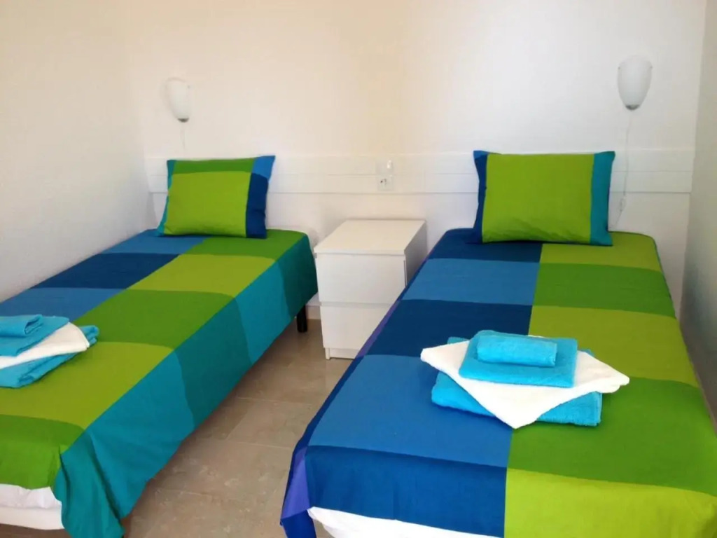 Holiday Apartment 5 min to Levante beach