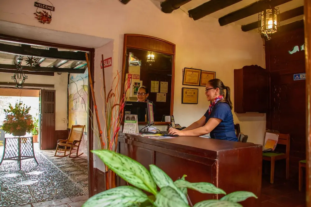 Hosteria Colonial La Cueva de Leo