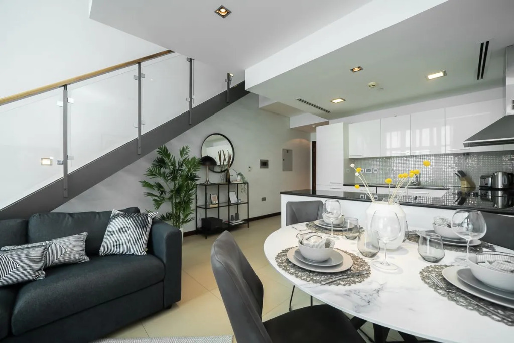 Spectacular Duplex In Difc