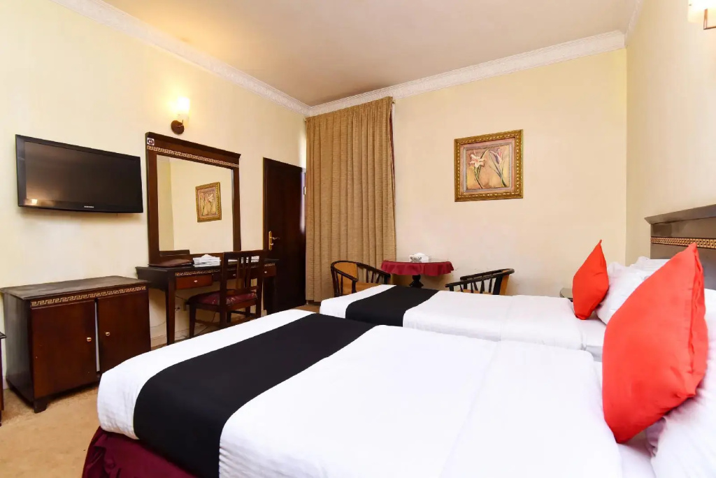 Capital O 419 Al Safeer Hotel