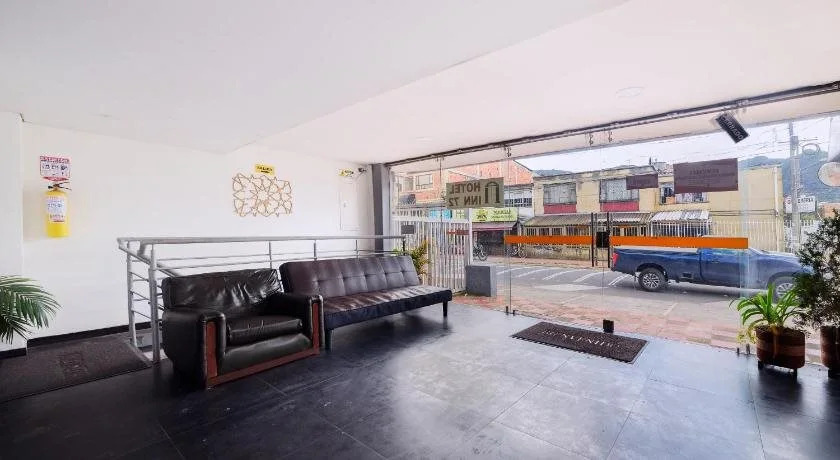 Hotel Inn 72