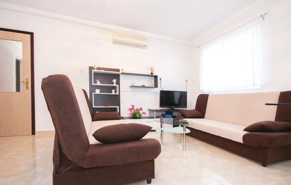 Apartment With 4 Bedrooms in Senj, With Wonderful sea View, Furnished