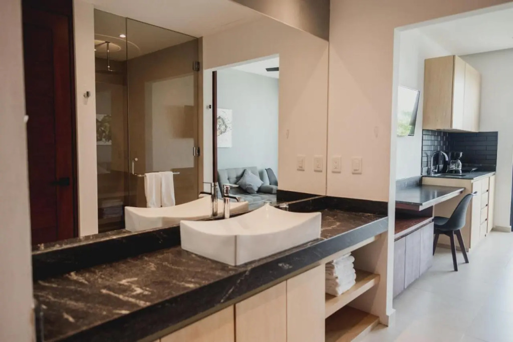 Ah Xok suites 5a Avenida