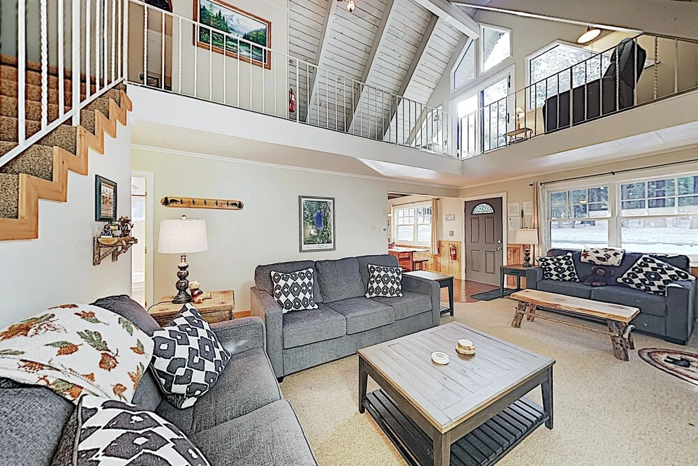 New Listing! Serene Chalet Near Skiing & Golf home