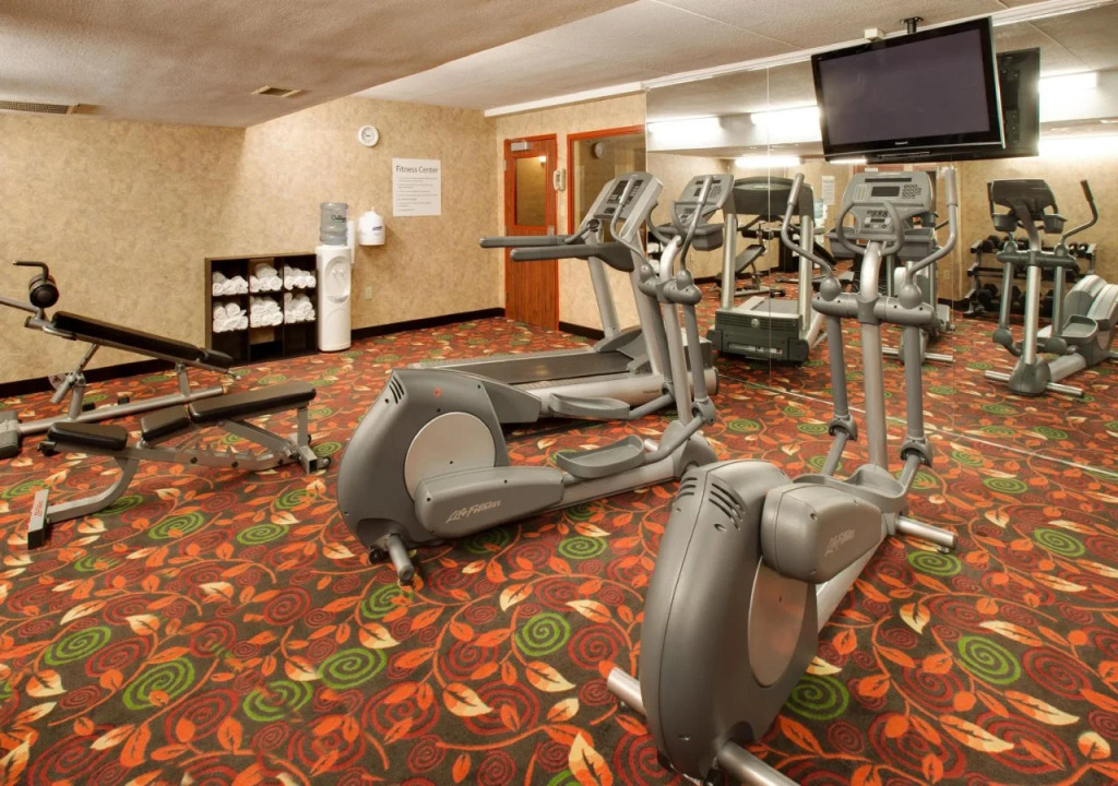 DoubleTree by Hilton Austin, MN