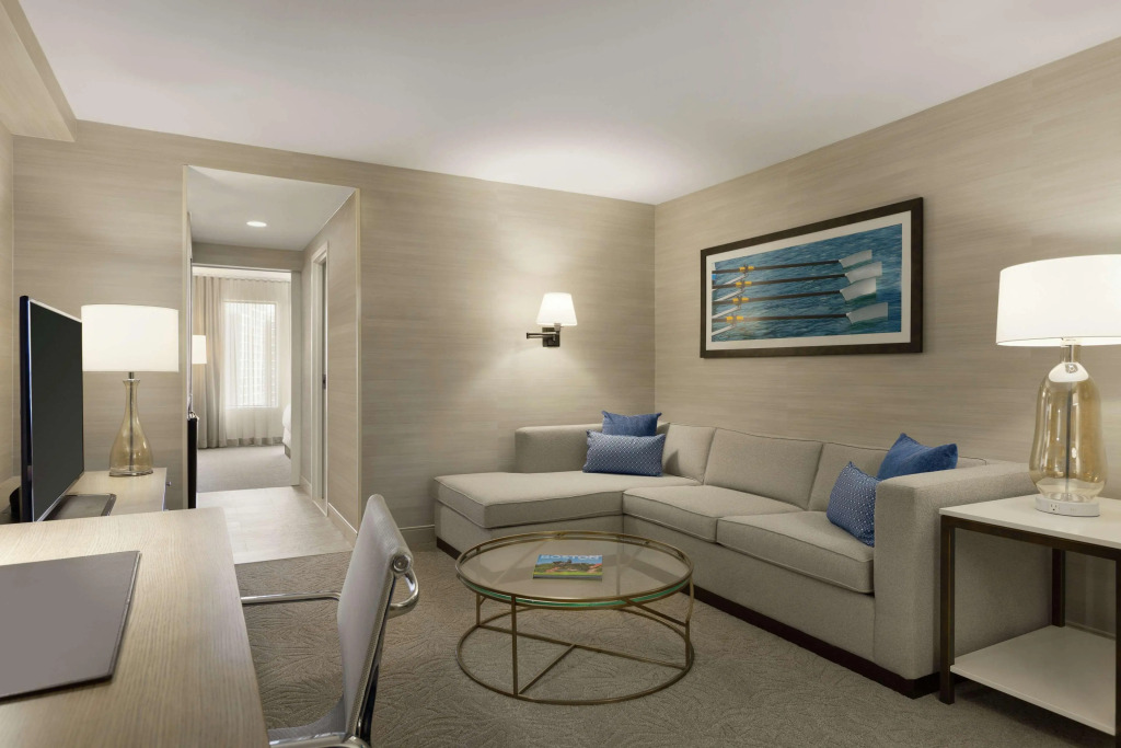 DoubleTree Suites by Hilton Hotel Boston - Cambridge