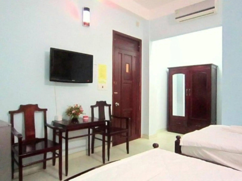 Nguyet Van Hotel