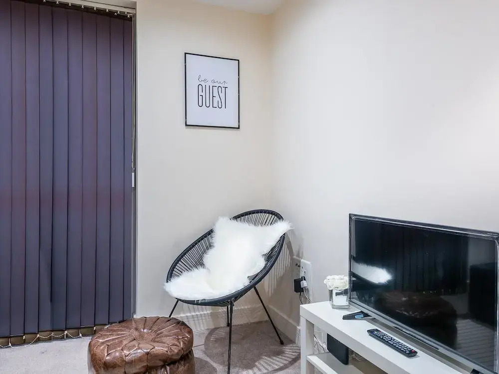 Cutlass Court Apartments by Comfort Zone