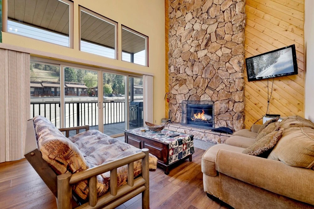 2040 - Summit Backyard C+d 4 Bedroom Home by Redawning