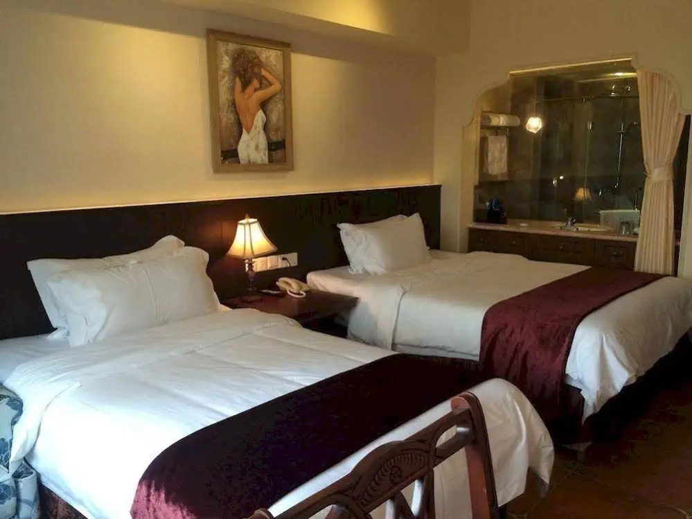 Chengdu Zifei Hotel
