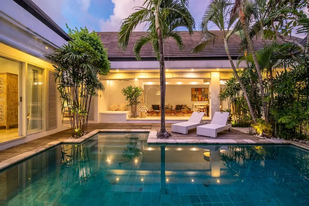 Trendy 3br Private Villa Seminyak