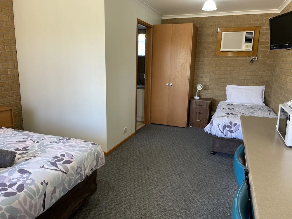 Darling Junction Motor Inn