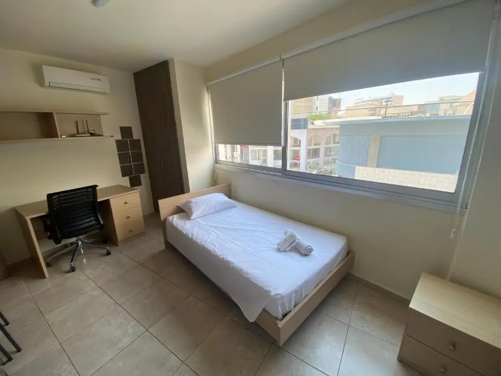 Modern studio in the historic center near beach