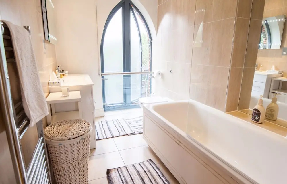 Sunny & Charming Flat for 2 in Tranquil Richmond