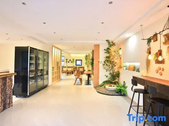 Linxi mountain residential quarters (North Scenic Area tourist distribution center shop)