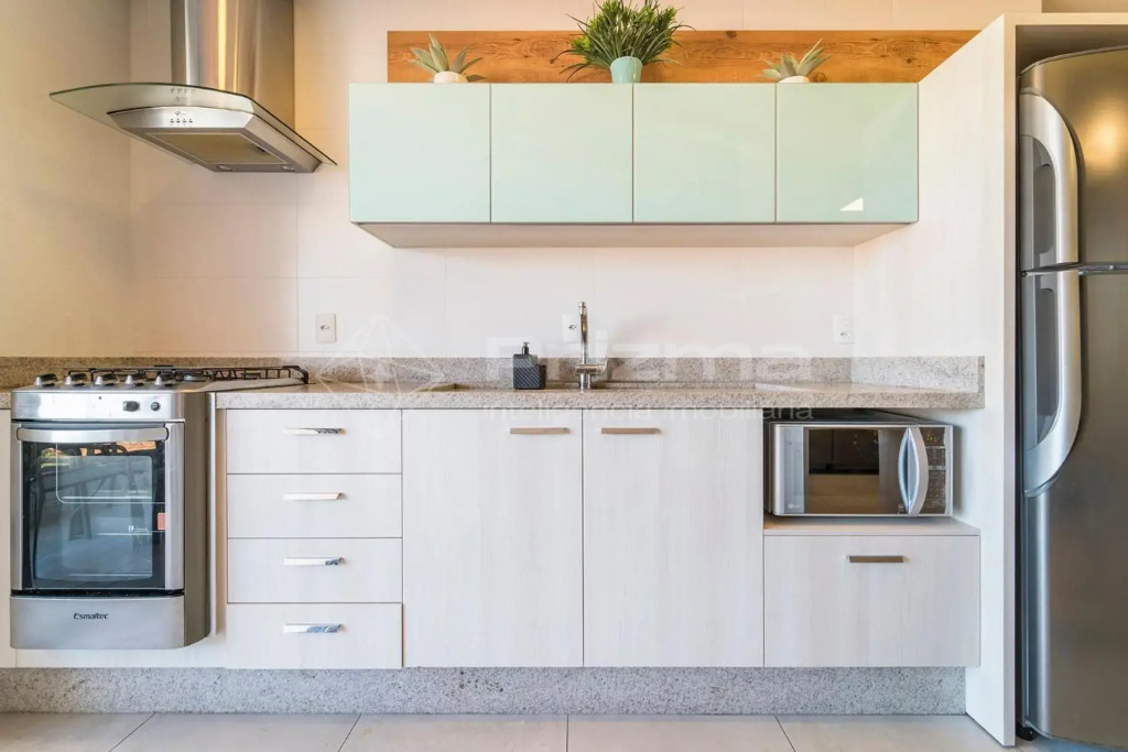 Elegante Apartamento de 3 quartos na Praia de Bombinhas.