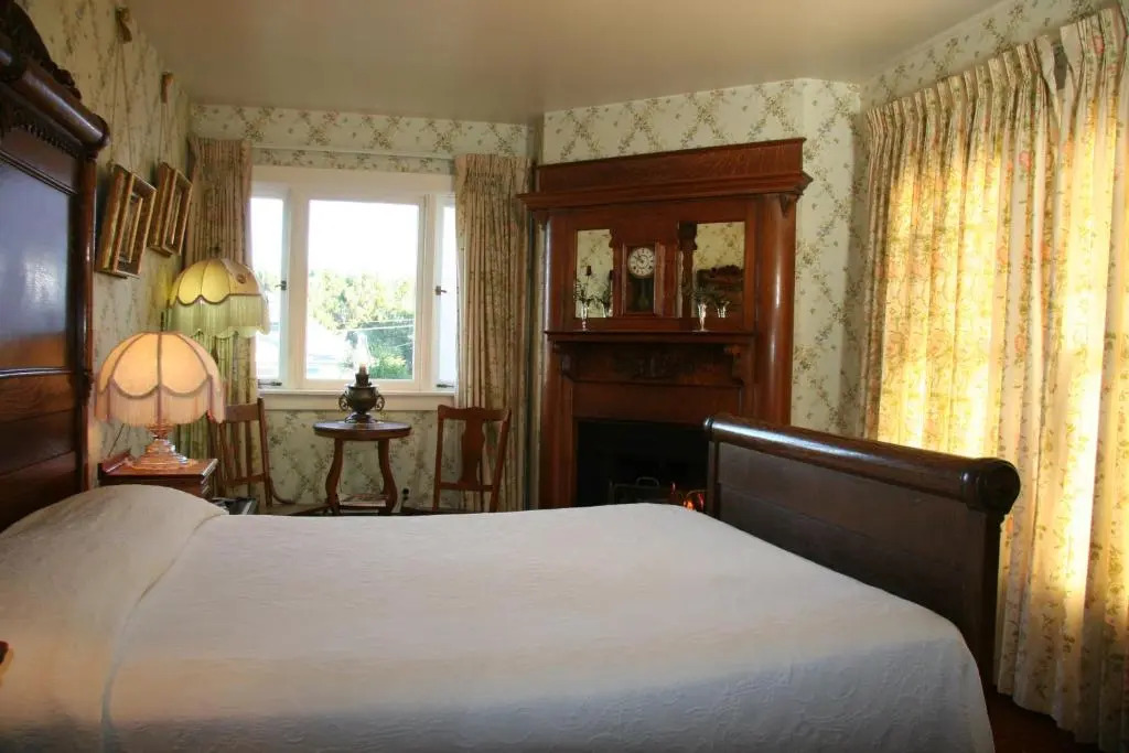 Martine Inn