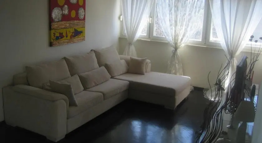 Apartment Near City Center