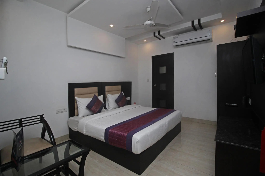 THE BONLON INN-NEAR BLK HOSPITAL