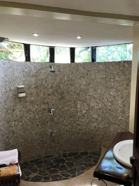 Tamarindo Village Hotel