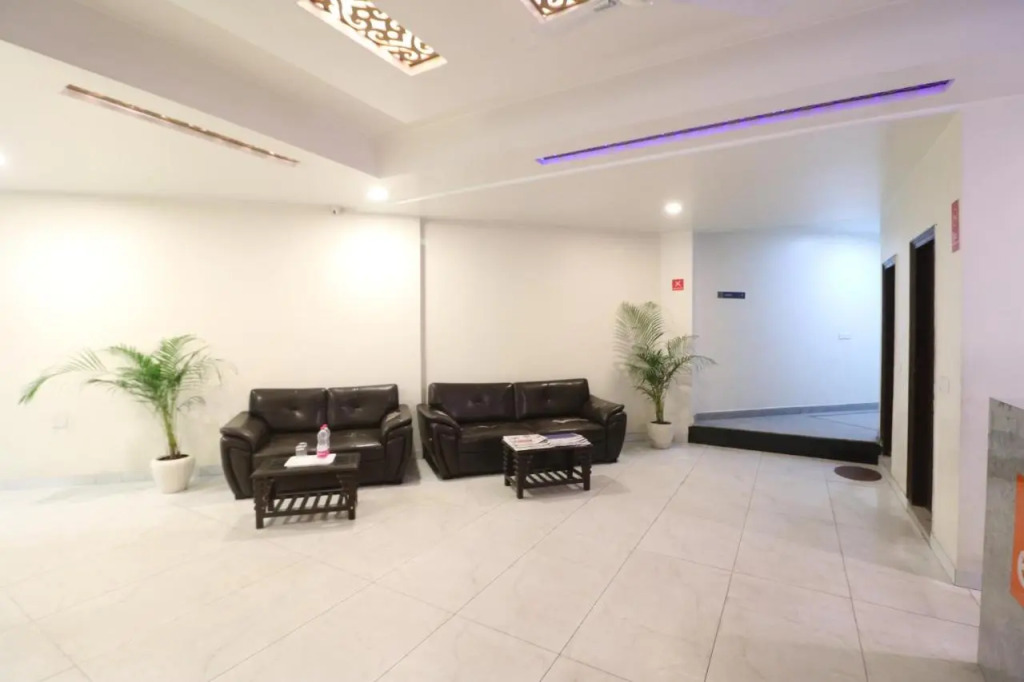 Hotel Park Suites At Airport
