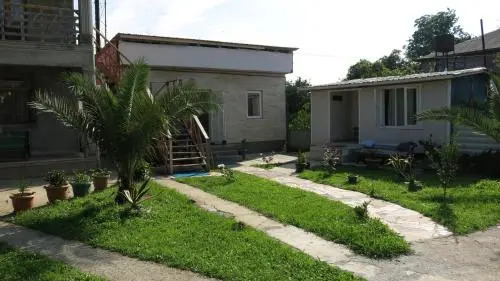 Guest House Adlia 14