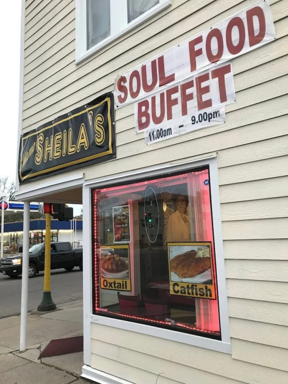 New-20p off-Uptown Love MPLS next to Fun