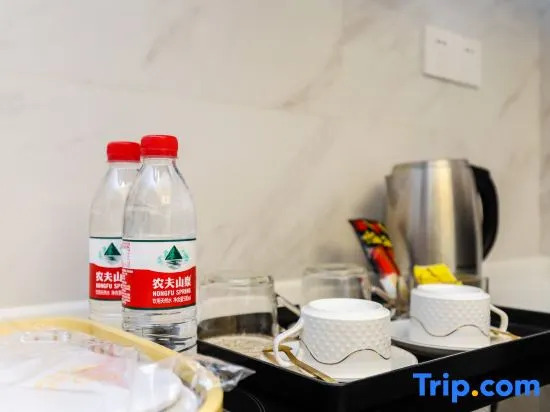 Enzo Light Luxury Apartment Hotel